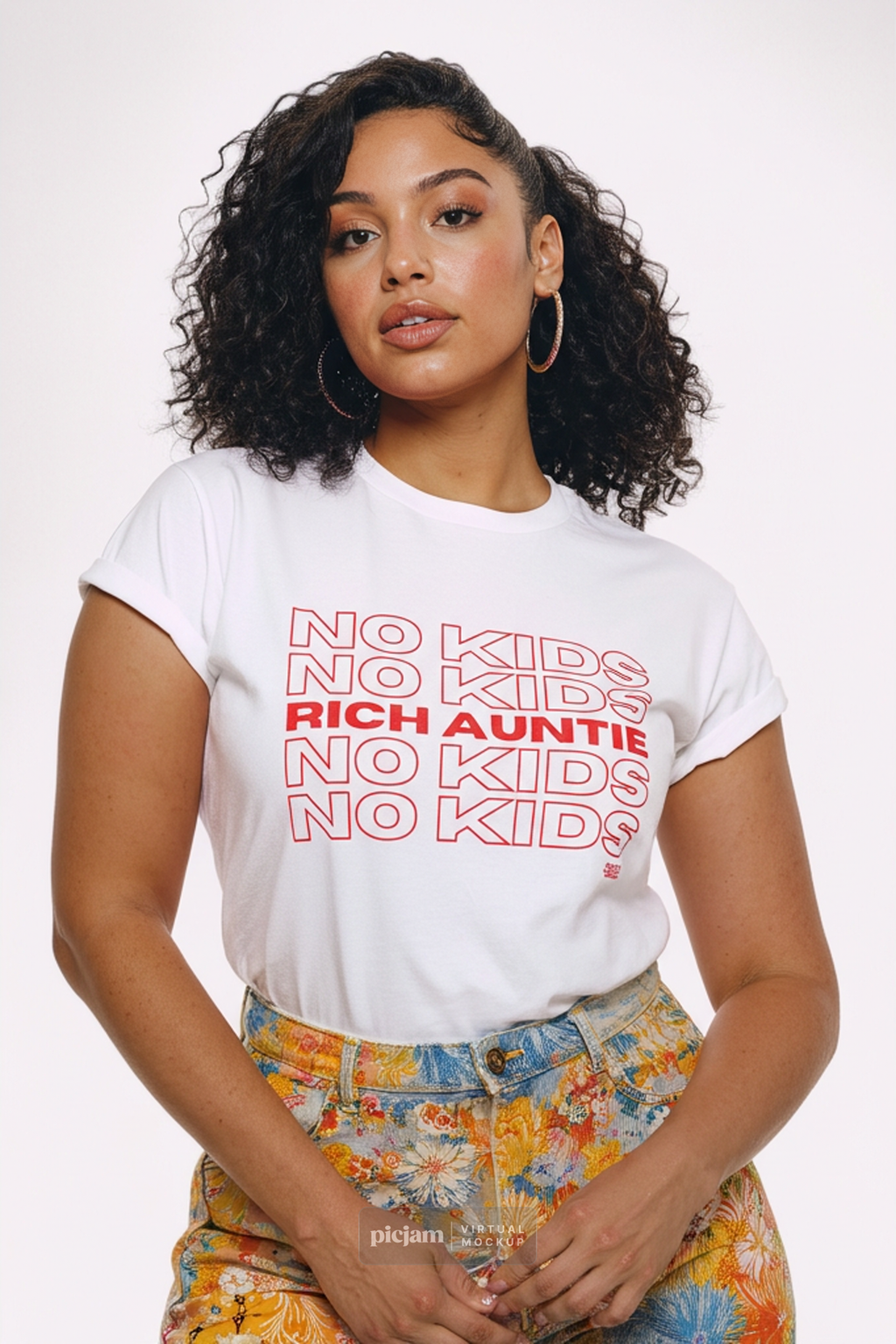 Rich Auntie. No Kids. T-shirt